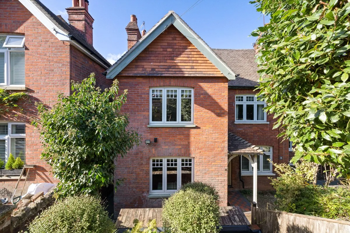 3 bed house for sale, Longdene Road, Haslemere, GU27