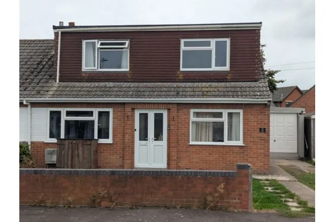 Ashcott Drive, Burnham-On-Sea, TA8, photo 2