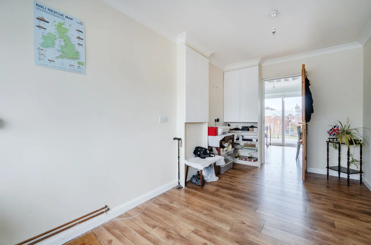 Gill Way, Selsey, PO20, photo 4