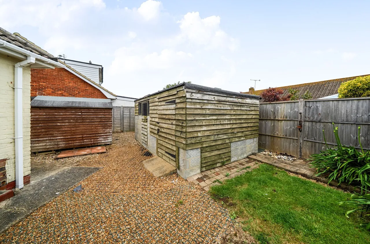 Gill Way, Selsey, PO20, photo 18