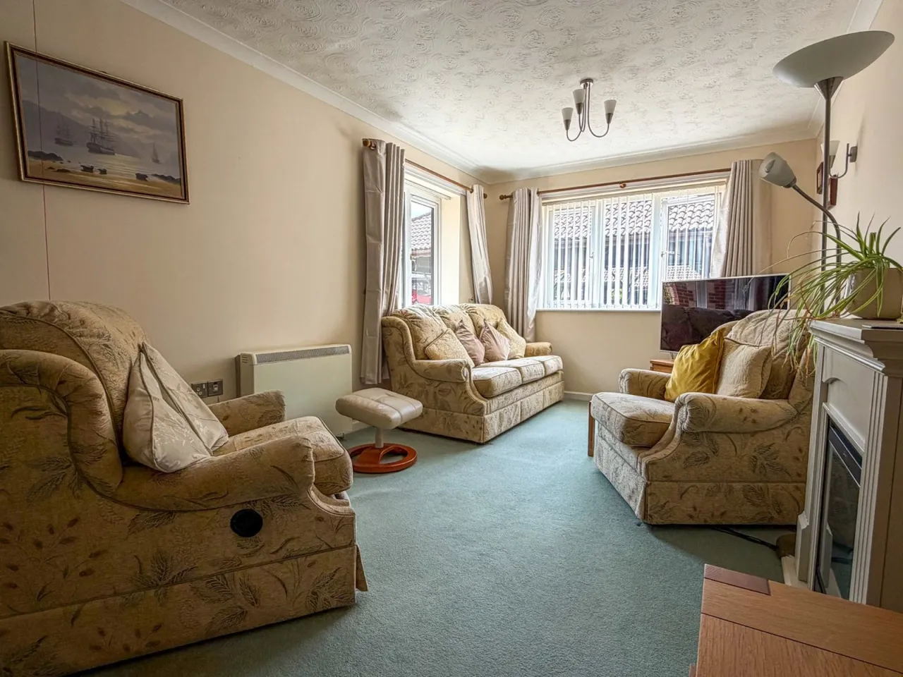 Kingshill Gardens, Nailsea, BS48, photo 3