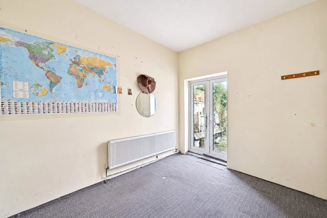 High Road Leytonstone, London, E11, photo 4