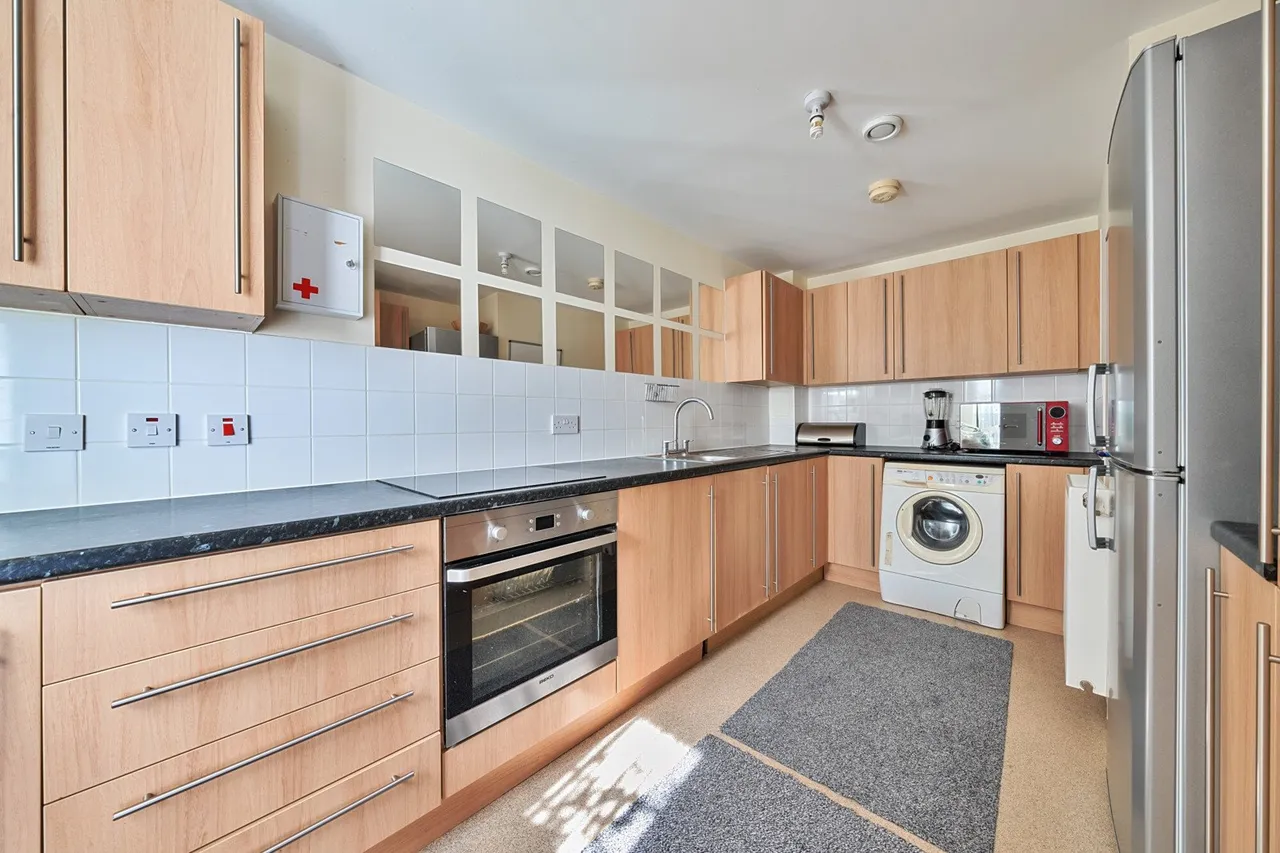 Fitzpatrick Road, SW9, photo 6