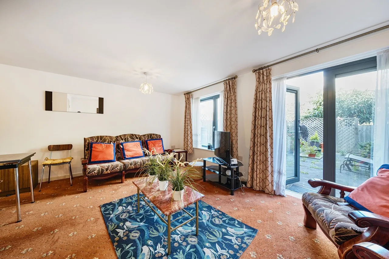 Fitzpatrick Road, SW9, photo 4