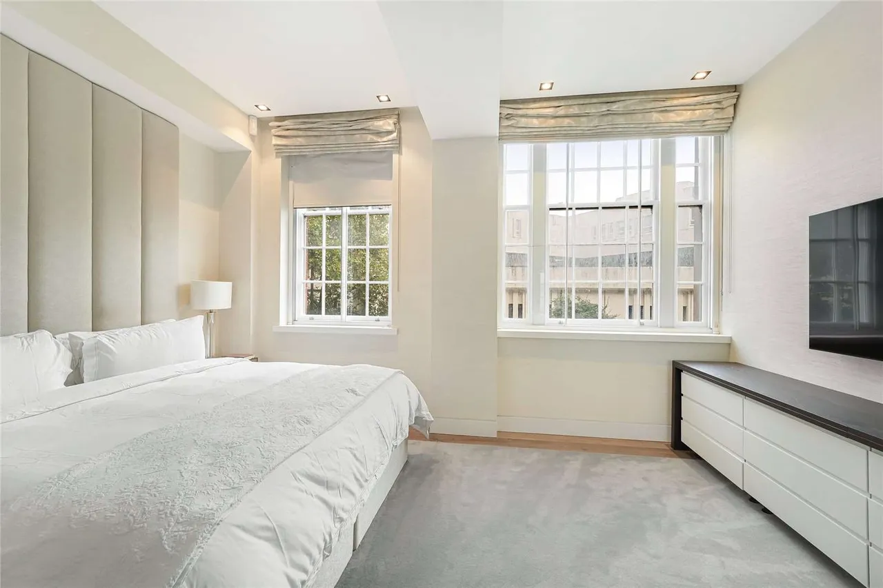 Buckingham Gate, St. James's, London, SW1E 6LB, photo 5