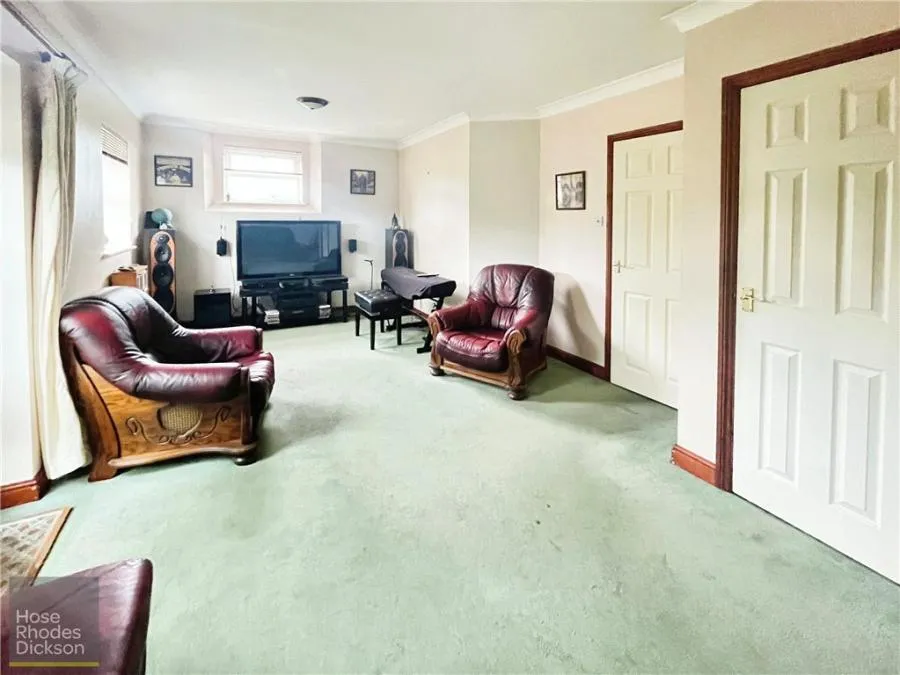 Horsebridge Hill, Newport, PO30, photo 2