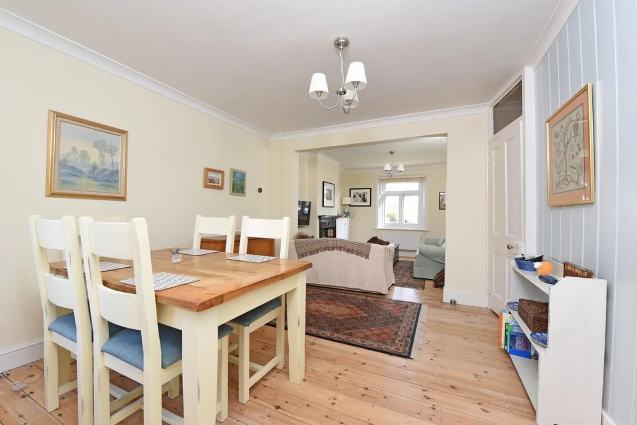 Easthampstead Road, Wokingham, photo 4