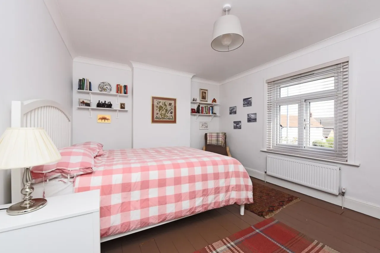 Easthampstead Road, Wokingham, photo 7