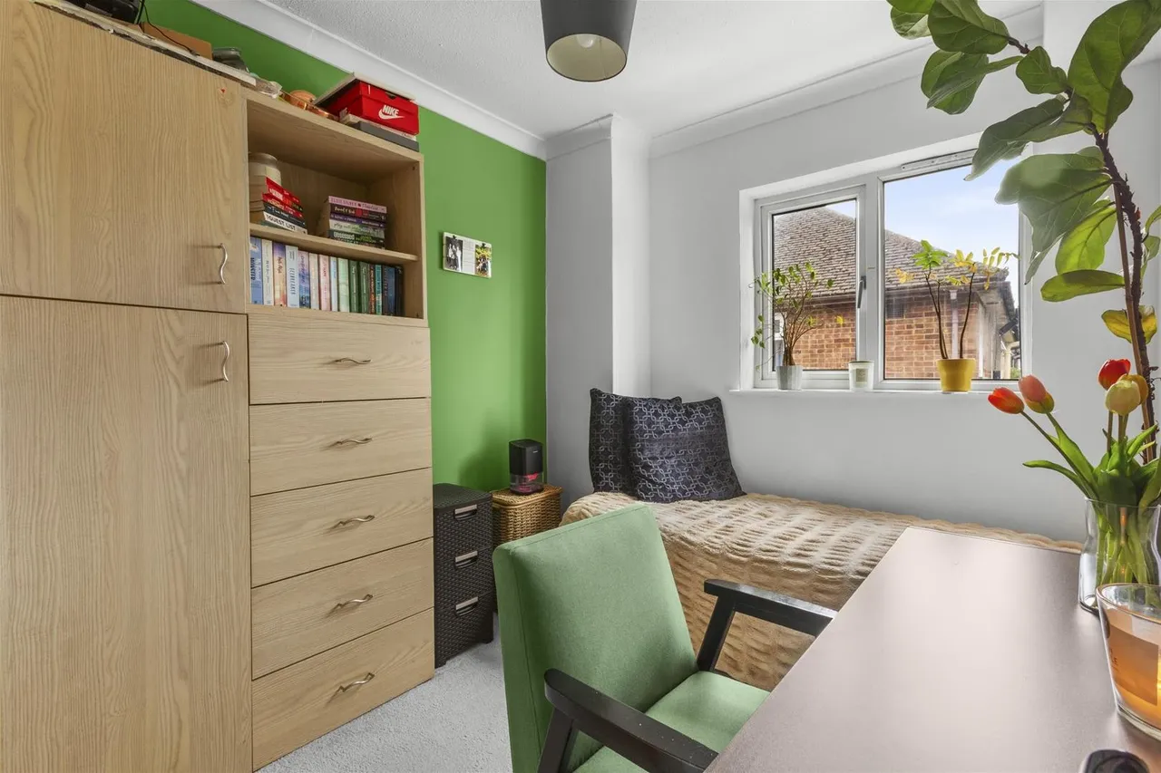 Chiltern Avenue, High Wycombe, HP12, photo 11