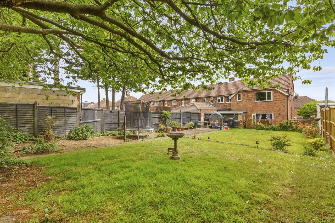 Chiltern Avenue, High Wycombe, HP12, photo 2