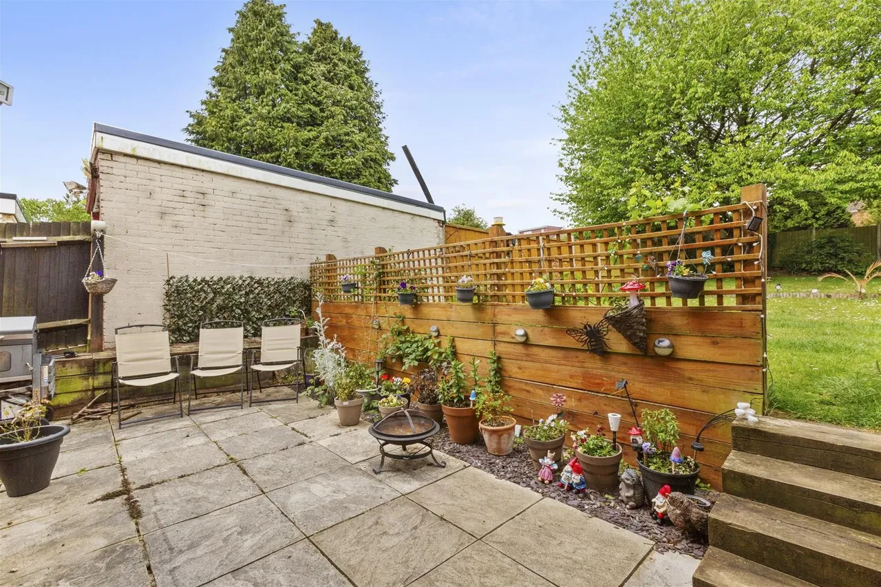 Chiltern Avenue, High Wycombe, HP12, photo 13