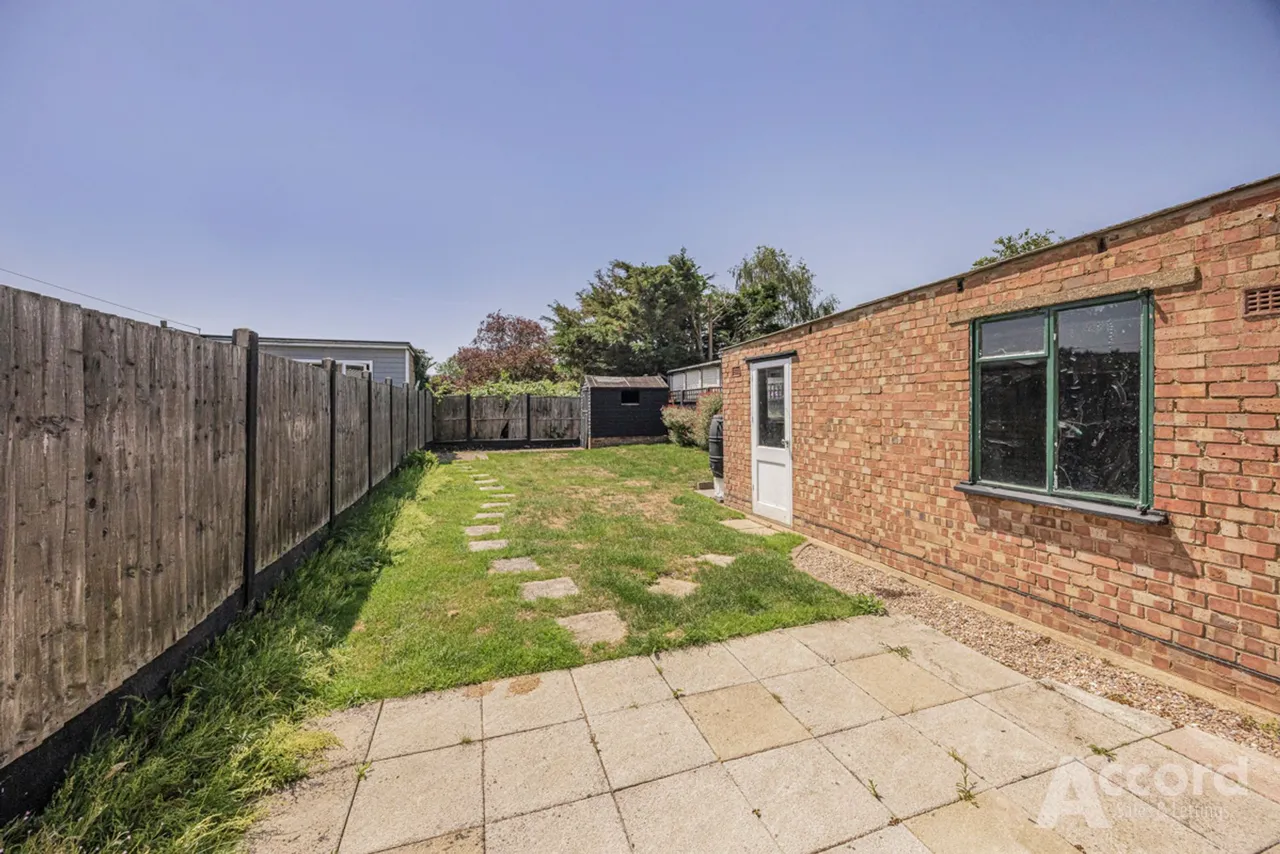 Pettits Lane North, Romford, RM1, photo 22