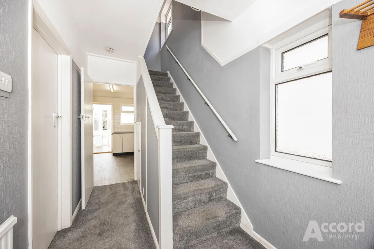 Pettits Lane North, Romford, RM1, photo 14