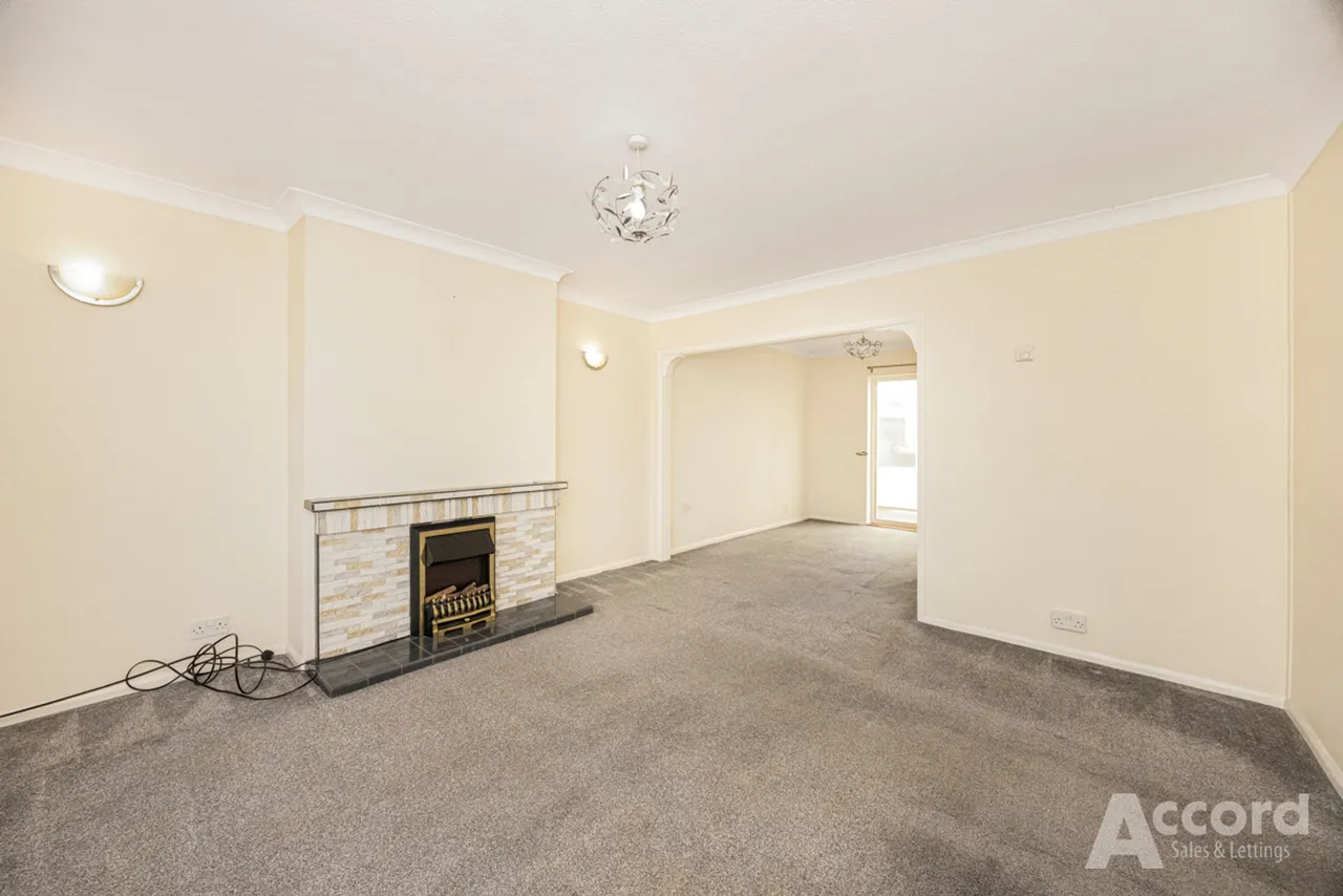 Pettits Lane North, Romford, RM1, photo 33