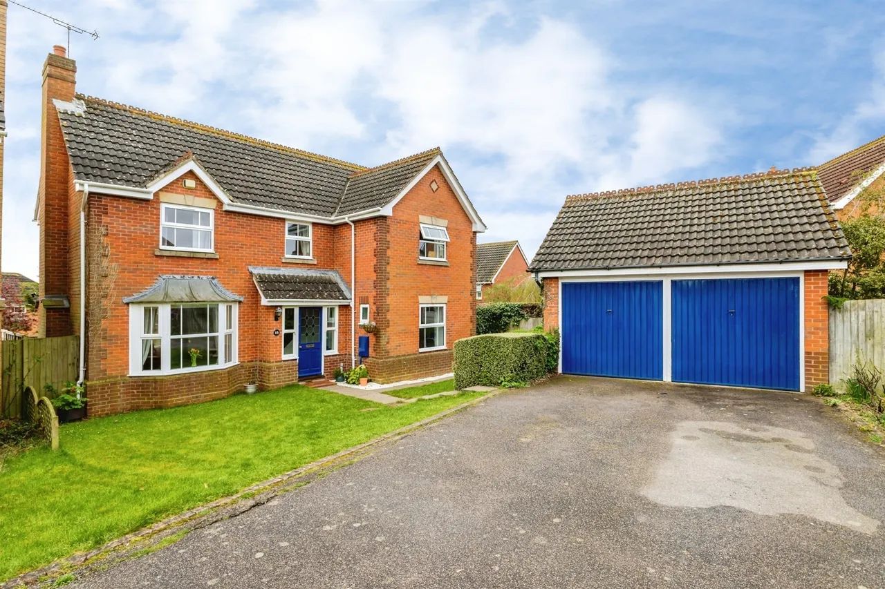 4 bed house for sale, The Choakles, Wootton, NN4