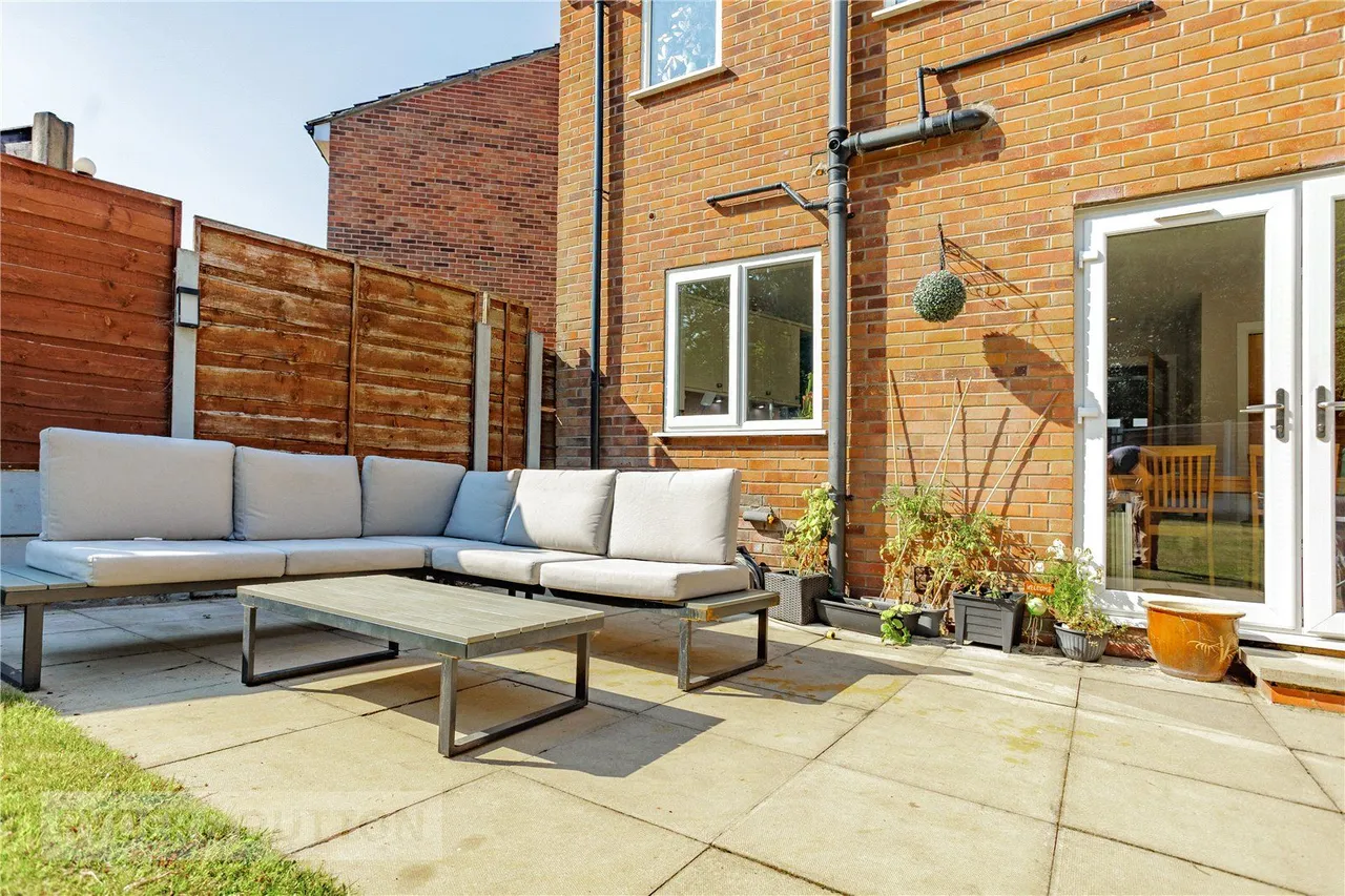 Grovewood Close, Ashton-under-Lyne, OL7, photo 14