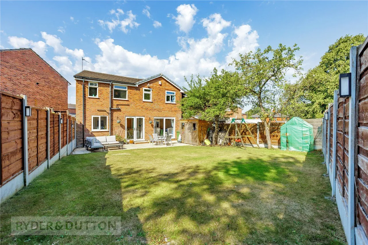 Grovewood Close, Ashton-under-Lyne, OL7, photo 3