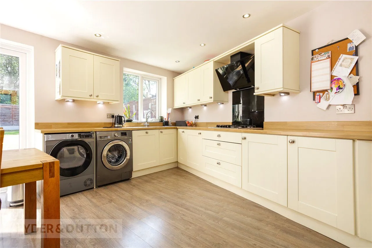 Grovewood Close, Ashton-under-Lyne, OL7, photo 7