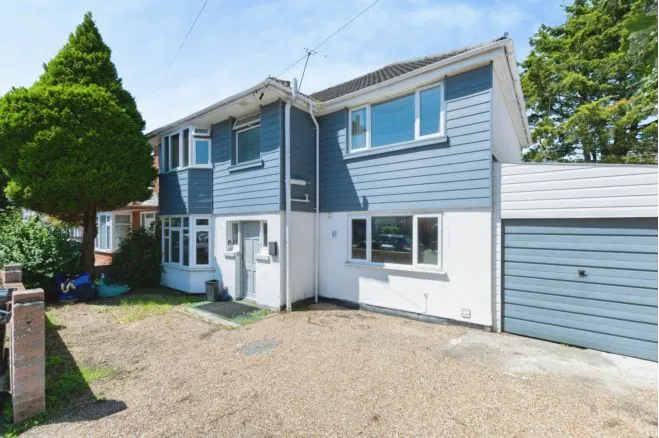 6 bed house for sale — Beswick Avenue, Bournemouth
