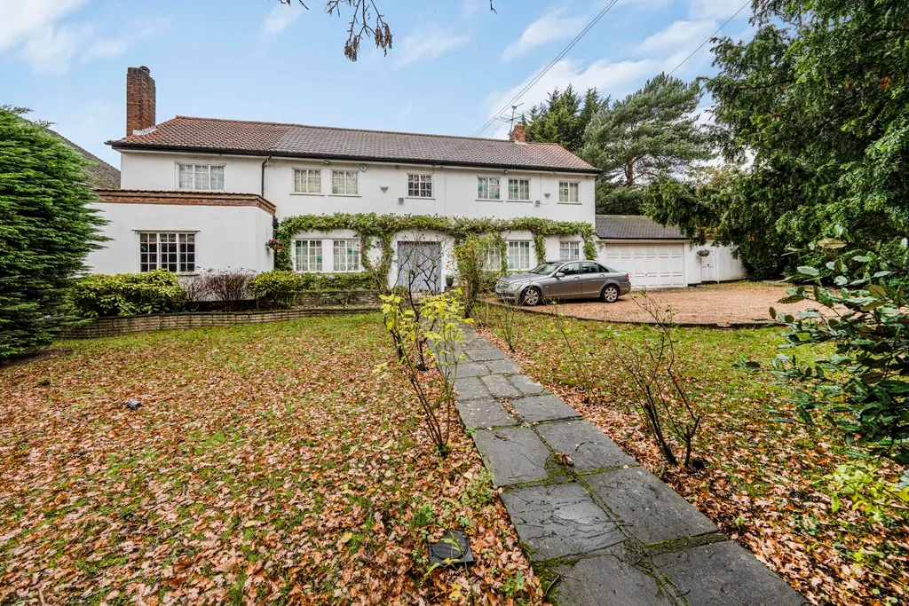 Swakeleys Road, Ickenham, UB10, photo 28