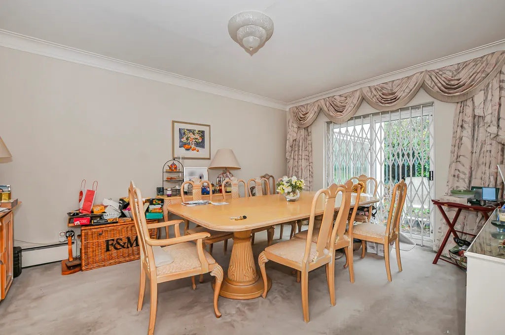 Swakeleys Road, Ickenham, UB10, photo 26