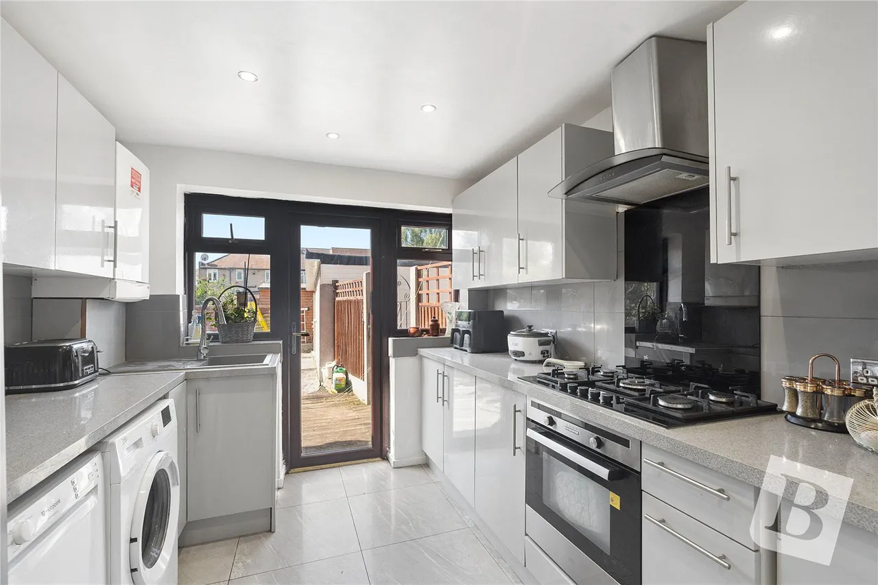 Epping Close, Romford, RM7, photo 3