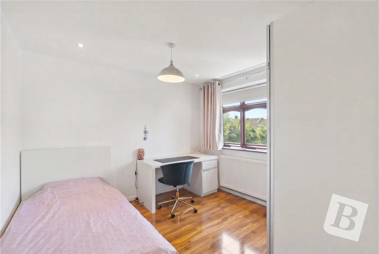 Epping Close, Romford, RM7, photo 9