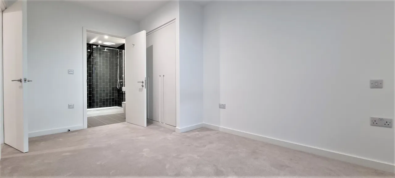 Schooner Road, London, E16, photo 12