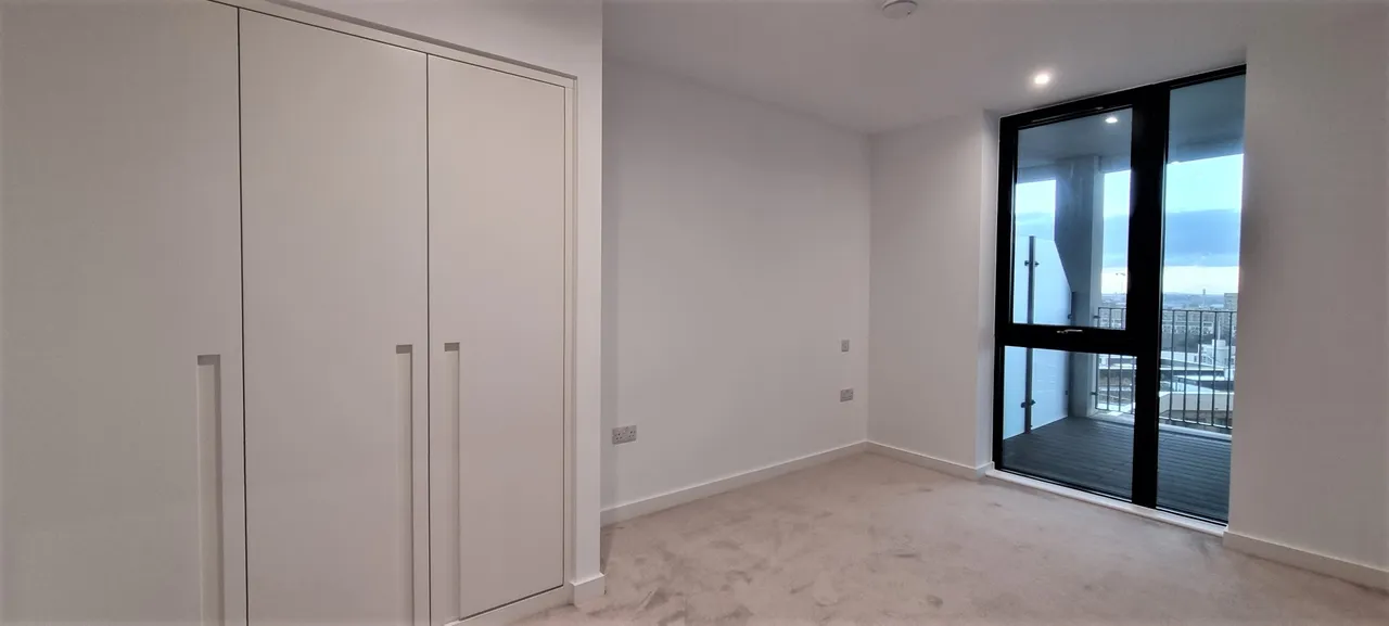 Schooner Road, London, E16, photo 11