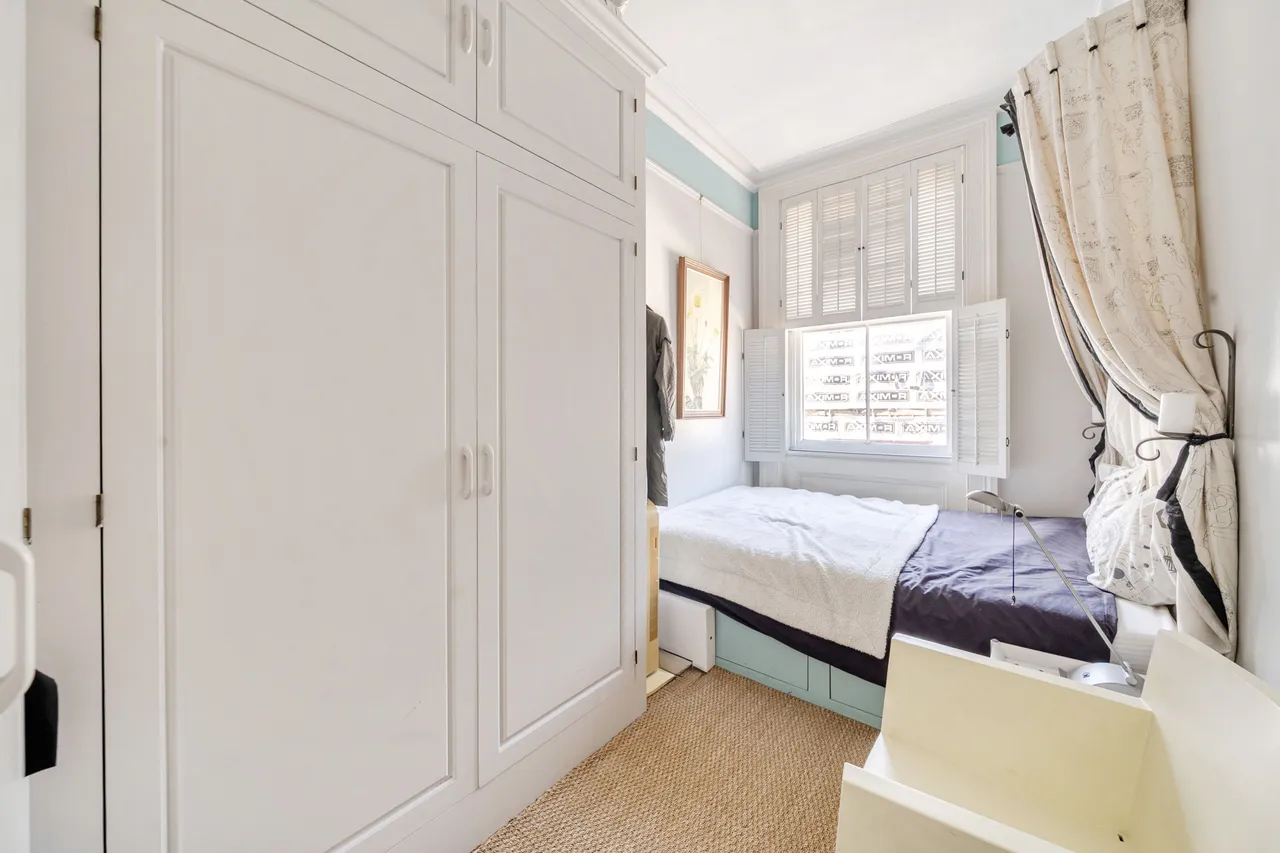 Flat 3, 30 Roland Gardens, London, photo 6