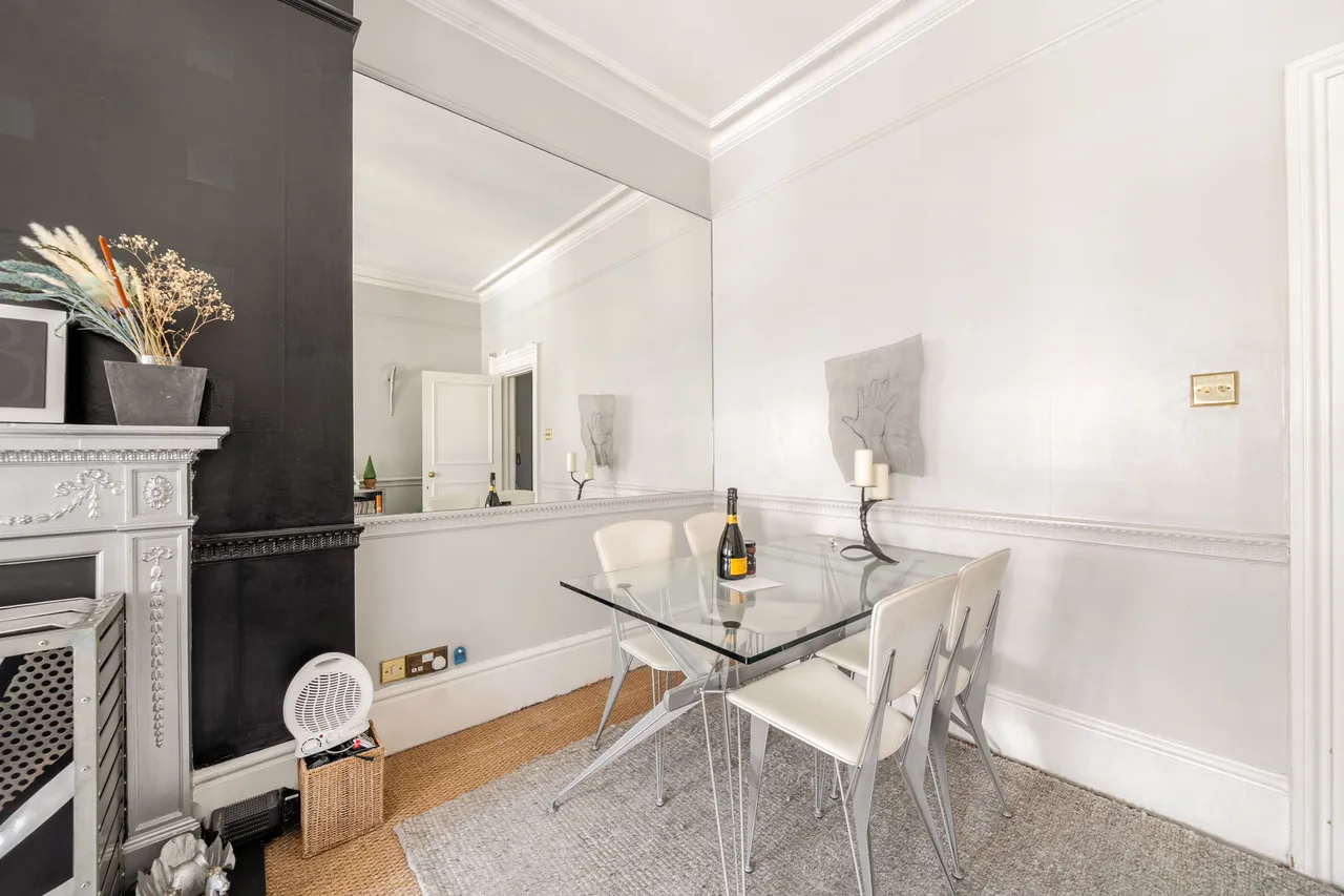 Flat 3, 30 Roland Gardens, London, photo 12
