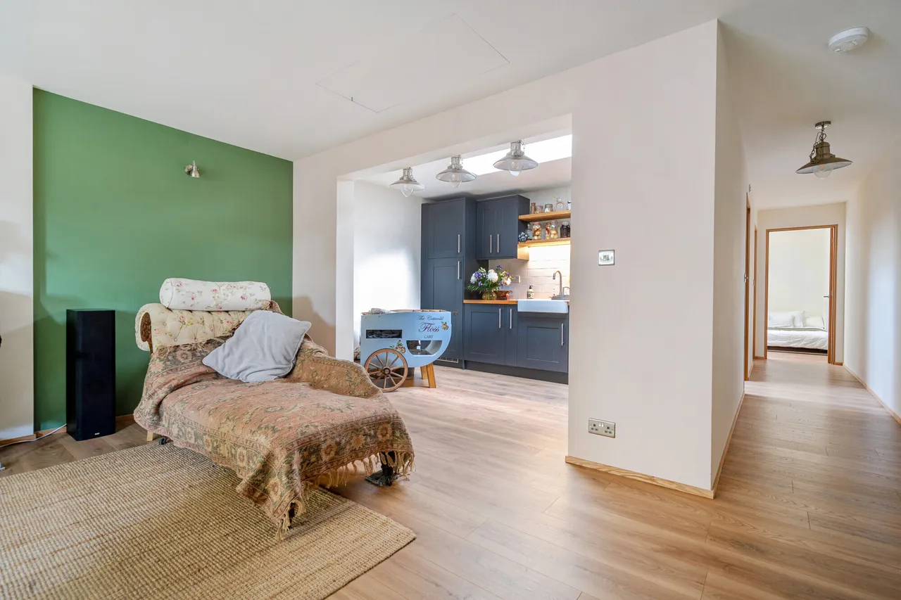Station Road, Malmesbury, SN16, photo 2