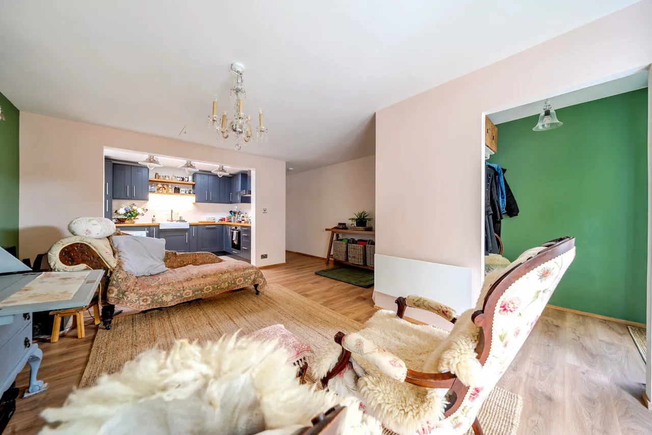 Station Road, Malmesbury, SN16, photo 3