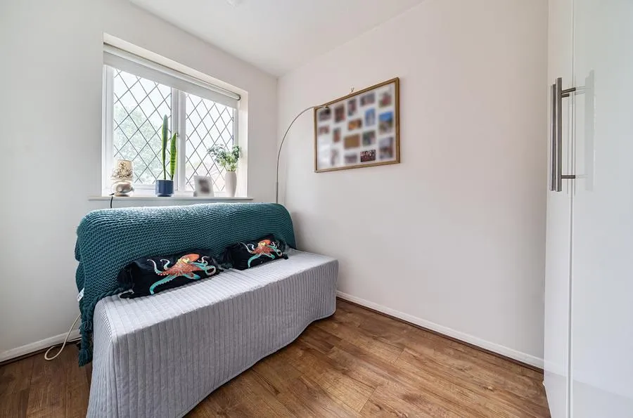 Statham Court, Bracknell, RG42, photo 7