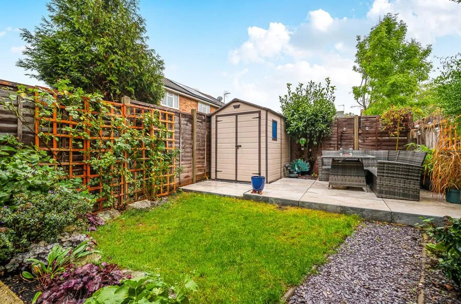 Statham Court, Bracknell, RG42, photo 15