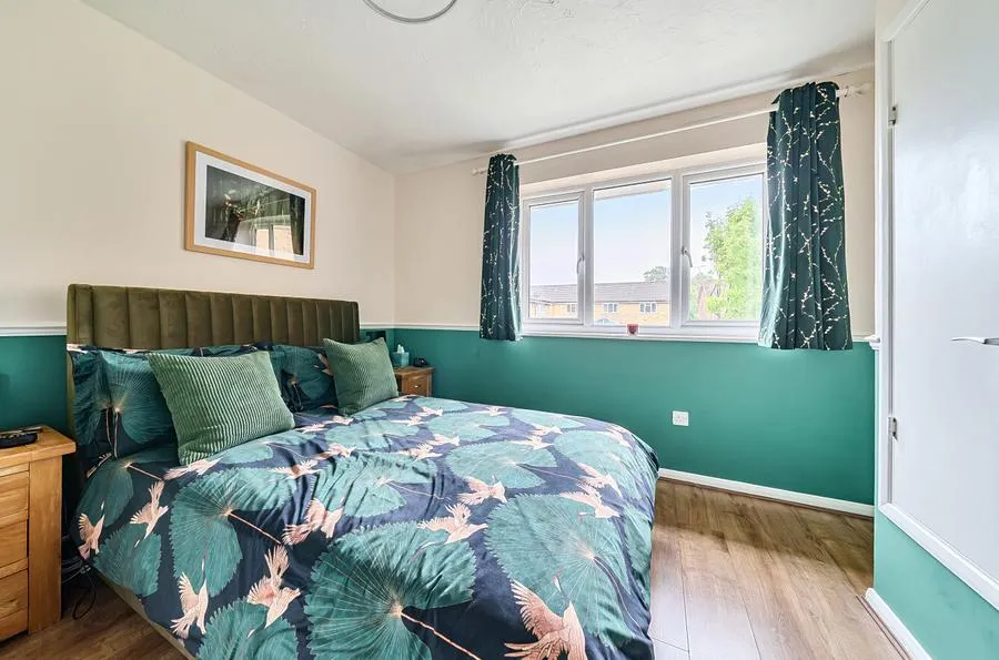 Statham Court, Bracknell, RG42, photo 6