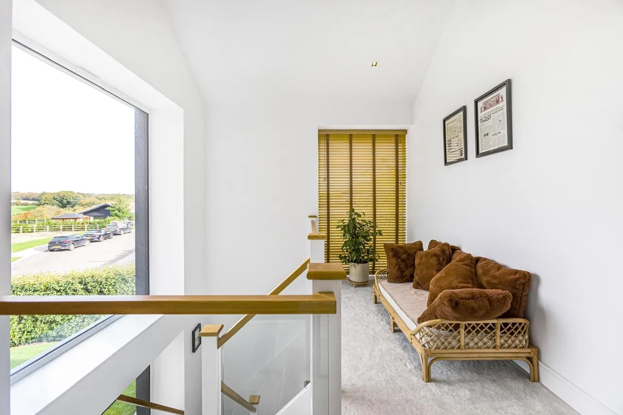 The Ridings, Ponsbourne Manor, Newgate Street, SG13 8QX, photo 9
