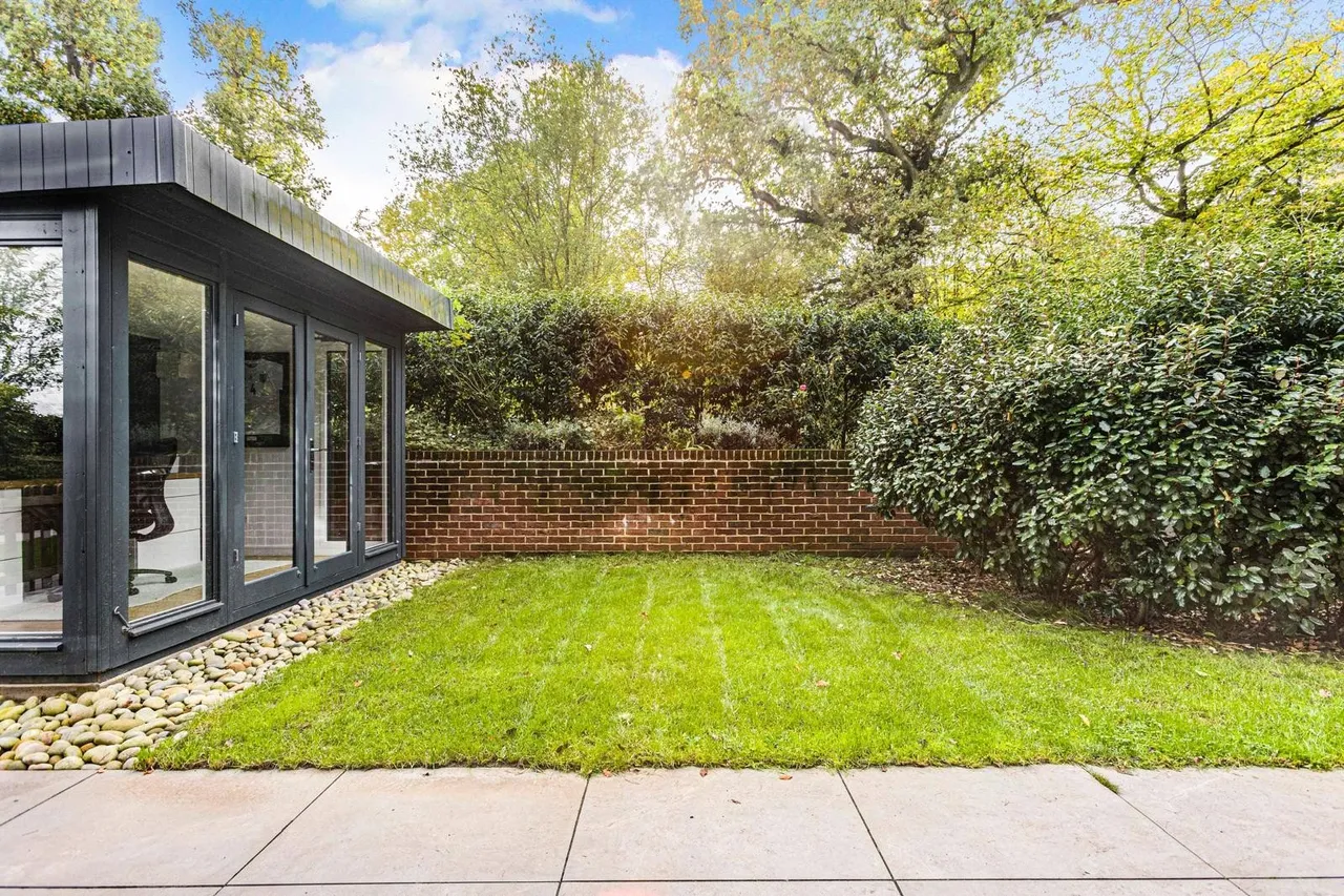 The Ridings, Ponsbourne Manor, Newgate Street, SG13 8QX, photo 20