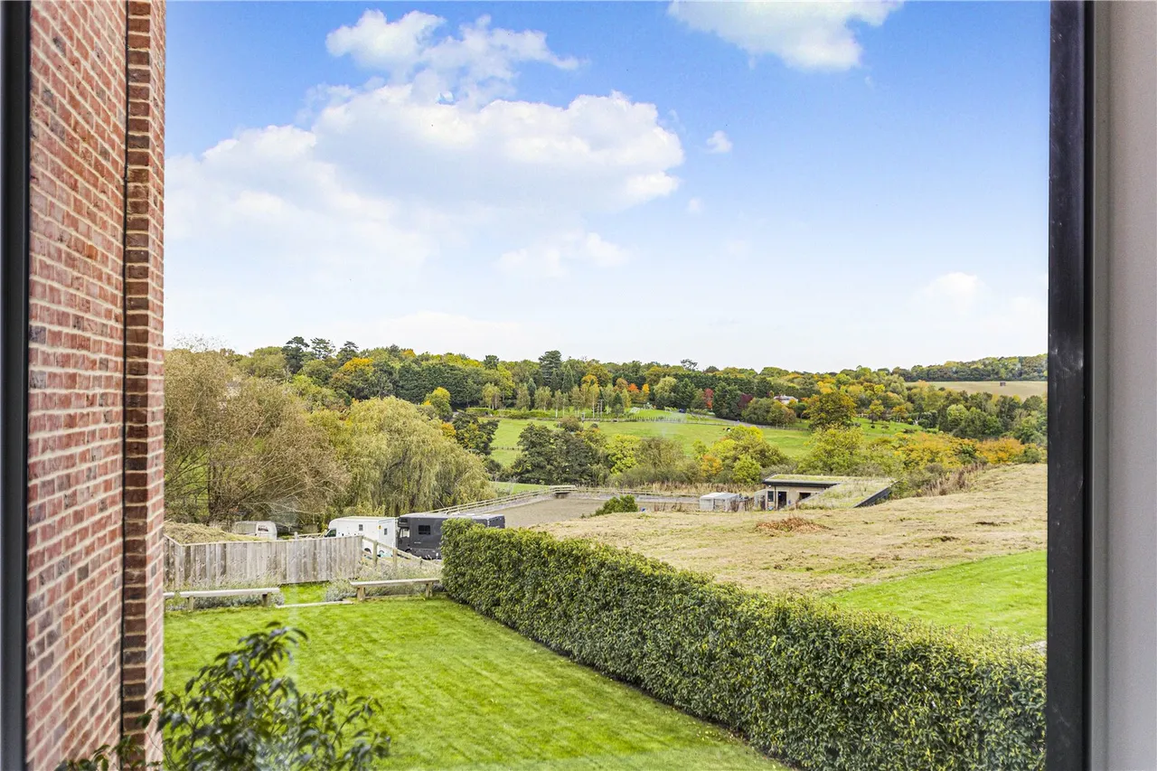 The Ridings, Ponsbourne Manor, Newgate Street, SG13 8QX, photo 10