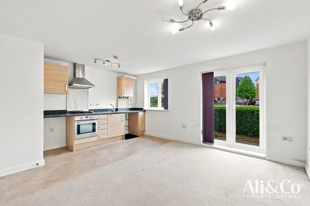 Griffiths Road, Purfleet-on-Thames, Essex, RM19 1AR, photo 5