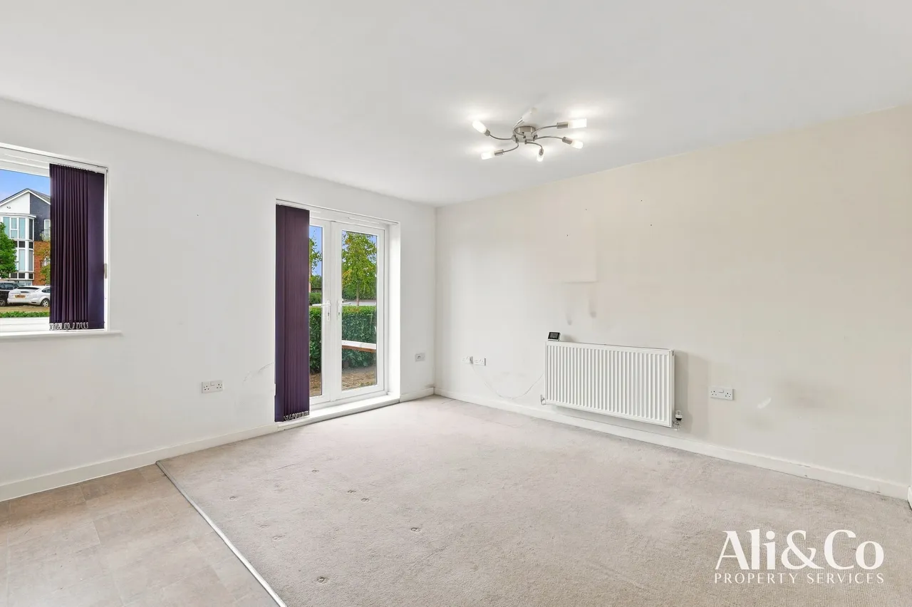 Griffiths Road, Purfleet-on-Thames, Essex, RM19 1AR, photo 7