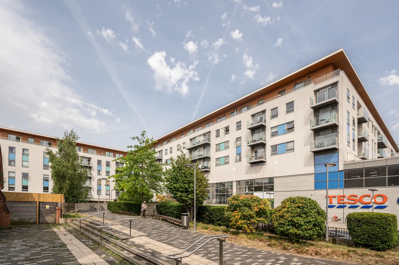 76 Derry Court, 386 Streatham High Road, London, photo 4