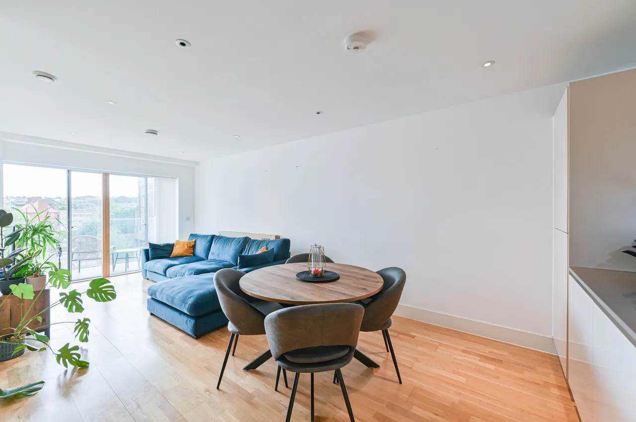76 Derry Court, 386 Streatham High Road, London, photo 10
