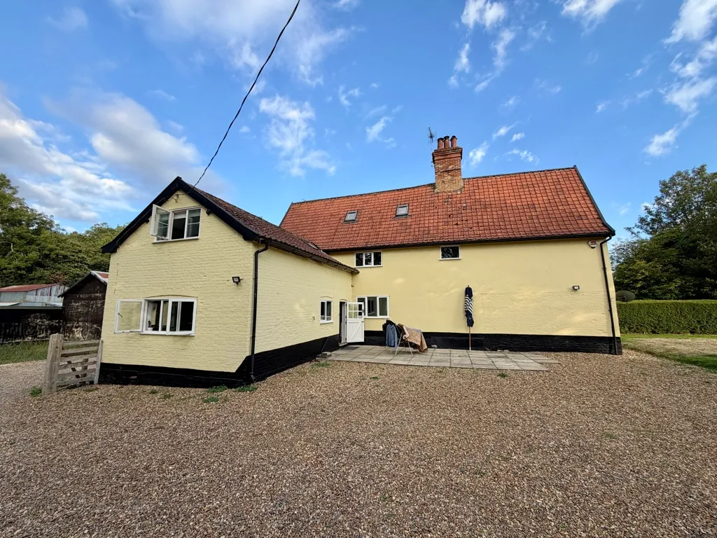 5 bed house to rent, Fritton, Norwich, NR15
