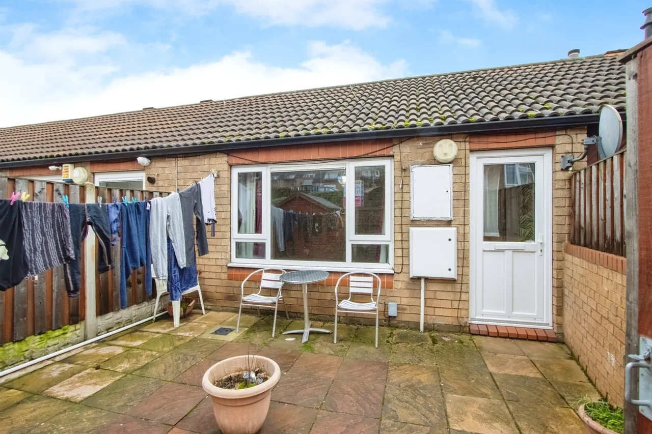 Barnabas Walk, Barnsley, photo 10