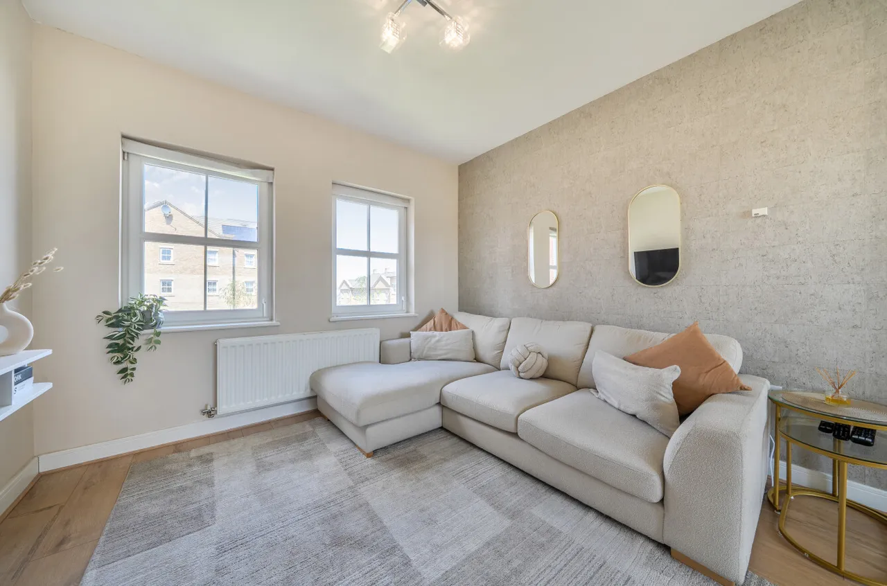 2 bed flat for sale — Rainbow Road, Erith, DA8