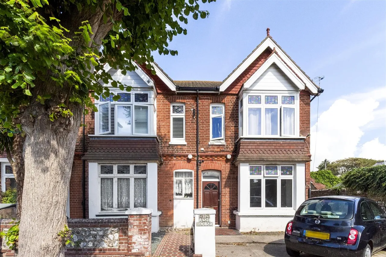 1 bed flat for sale — Ash Grove, Worthing