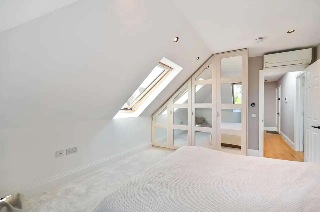 Flat 8, Whittlesford House, 2C Thetford Road, Surrey, photo 6
