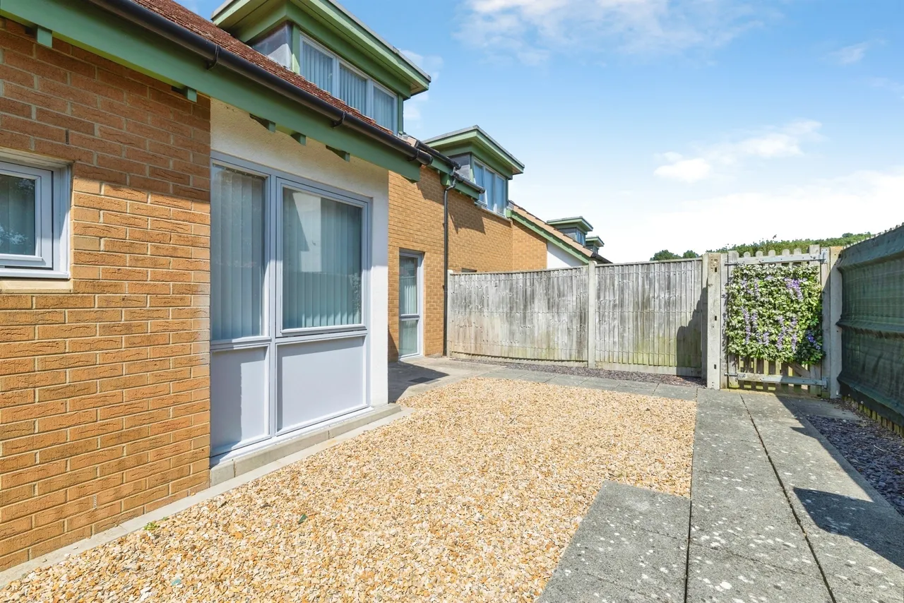 Ringstones Close, Hartlepool, TS26, photo 18