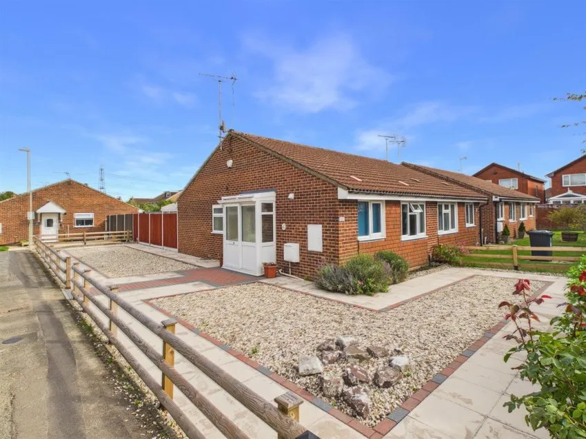 1 bed house for sale, Little Walk, Longlevens